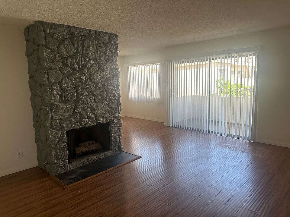 2nd image of 11840 Gorham Ave APT 10