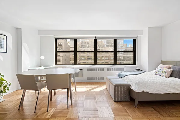 Sold by Compass | media 5