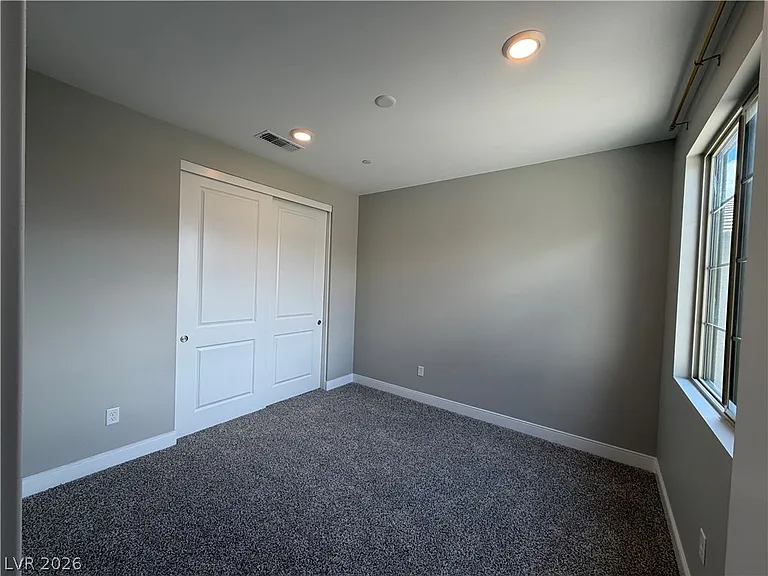 400 Red Feather Peak Ct — Photo 29