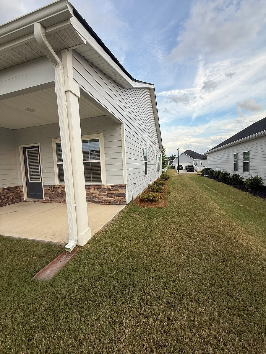 Building Photo - 237 Andrews Ln