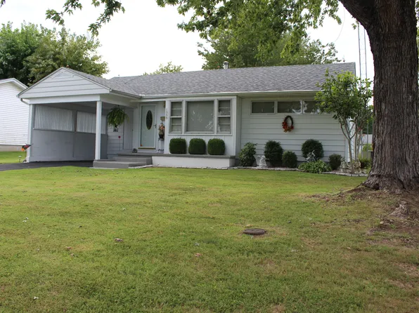 1008 Meadow Hills Ln, Mc Leansboro, IL 62859