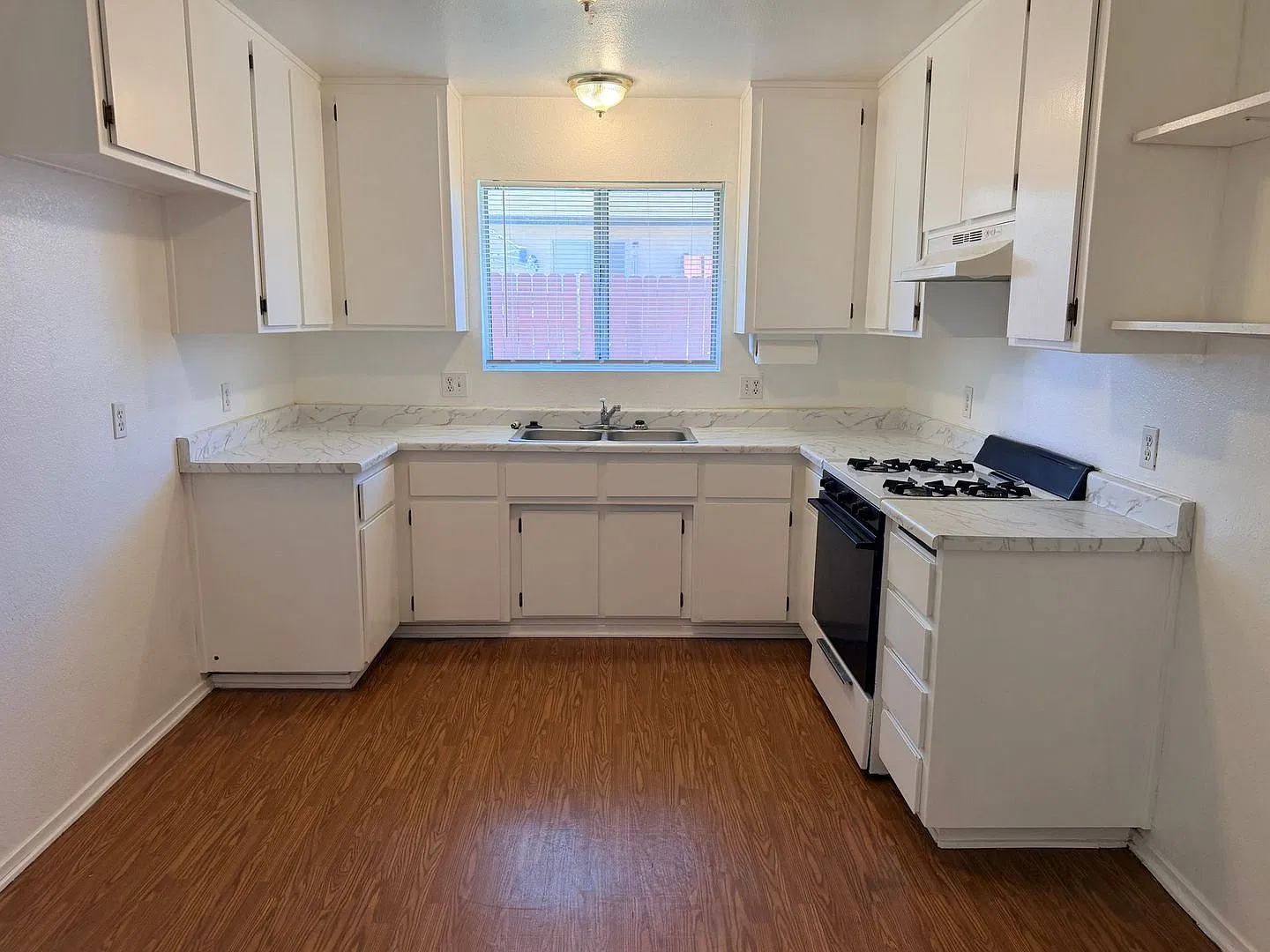 21121 Golden Hills Blvd. — Photo 4