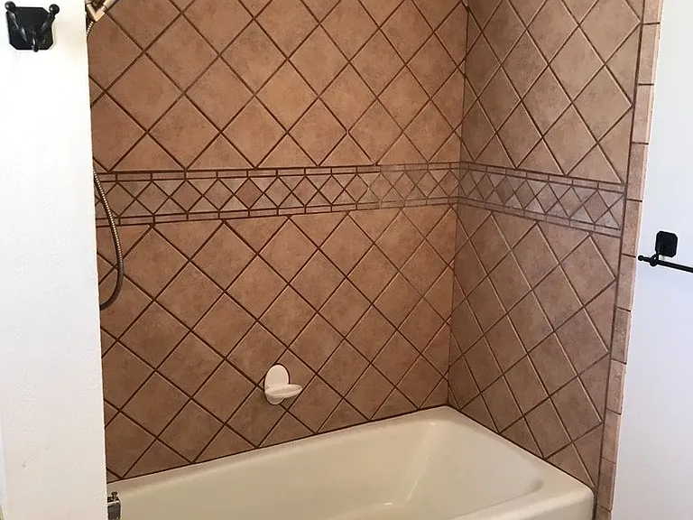 3124 Winterhaven Dr — Photo 18