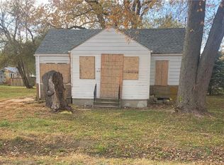 1549 N Taylor Ave, Decatur, IL 62526