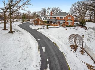 3 Chestnut, Lemont, IL 60439