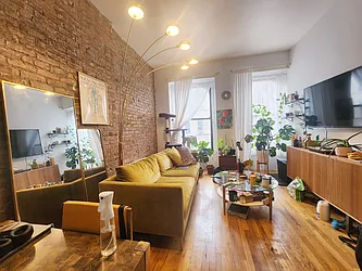 Rented by RELEASE NY