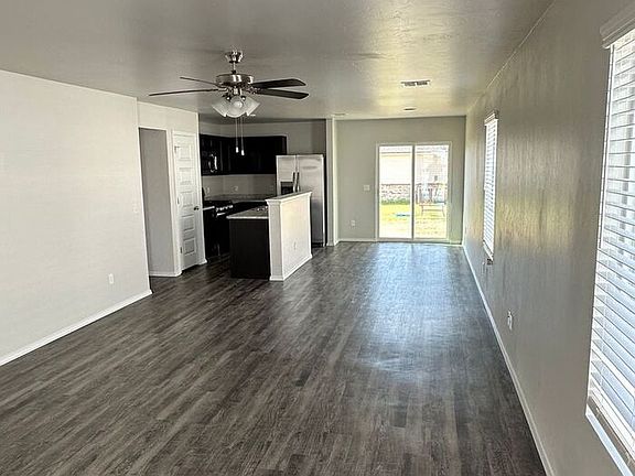 4th image of 10341 NW 19th St