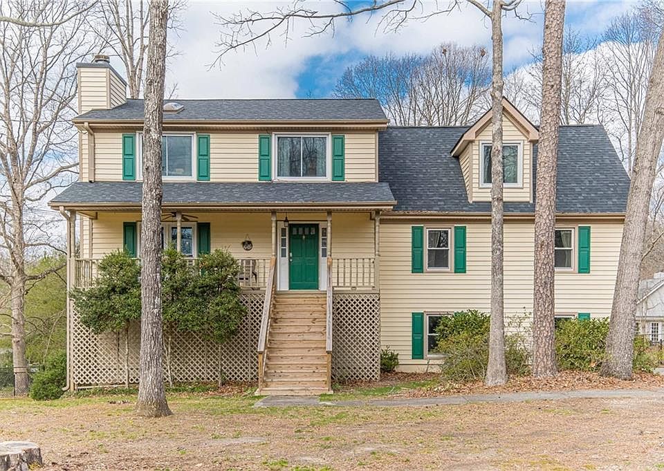 1st image of 649 Oak Moss Dr