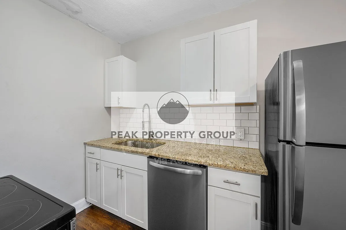 Building Photo - 4300 Erie Ave #7