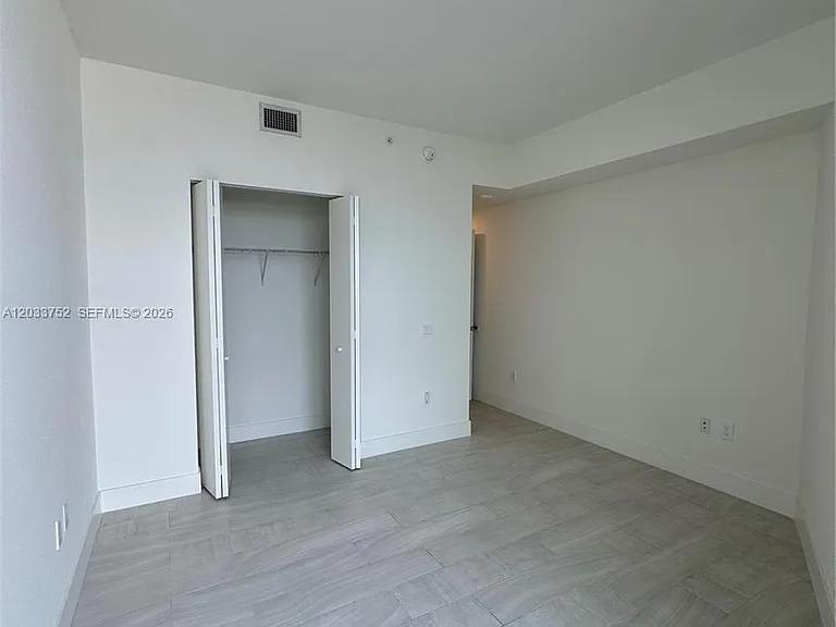 2000 Metropica Way #810 — Photo 21