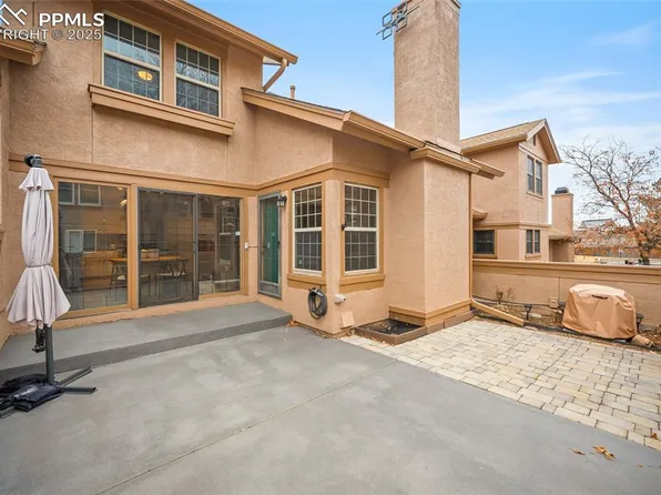 6117 Pine Hill Dr, Colorado Springs, CO 80918