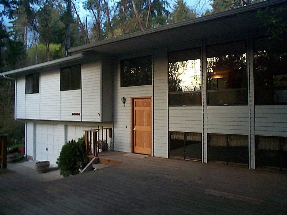 1st image of 20808 NE 15th St