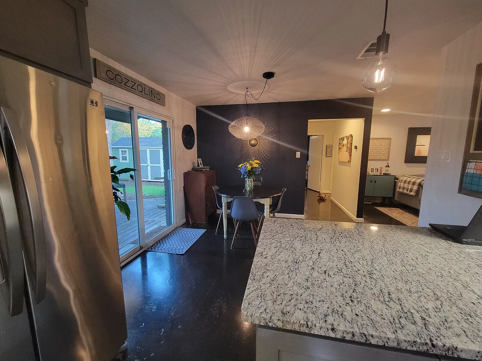 3 bed, 1255 sqft, $3,000 — Photo 4