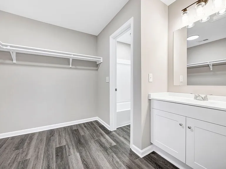 Gleneagle Apartment Homes — Photo 46