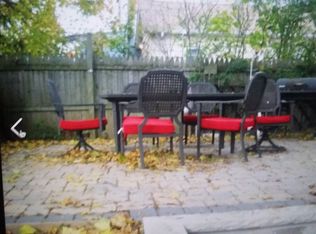 51 Robin Rd, Staten Island, NY 10305