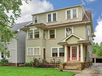 1st image of 1661 Mars Ave #1