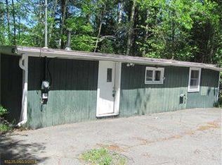 625 Lagrange Rd, Bradford, ME 04410