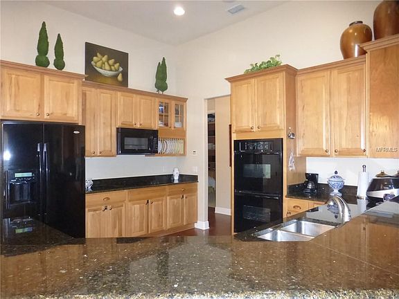4th image of 200 Torino Ln
