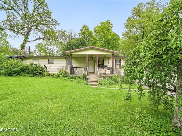 2020 Leisure Ln, Crossville, TN 38572