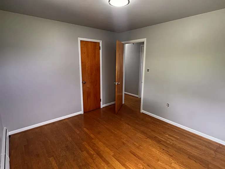 10033 Jonestown Rd — Photo 21