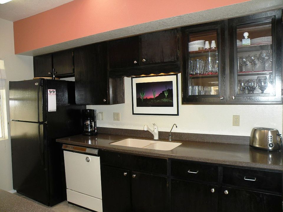 2nd image of 1413 W Camino Lucientes