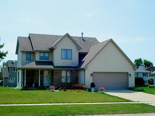 1st image of 918 Louise Ln