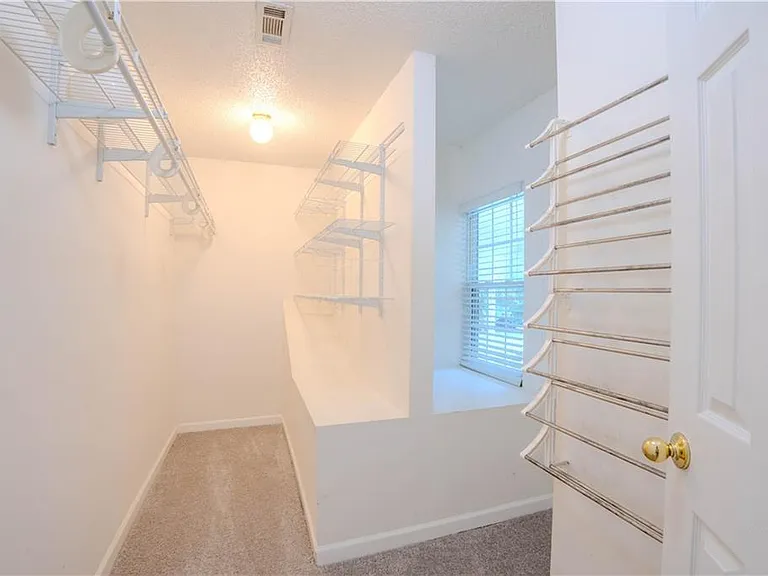 1053 Vista Trl NE — Photo 15