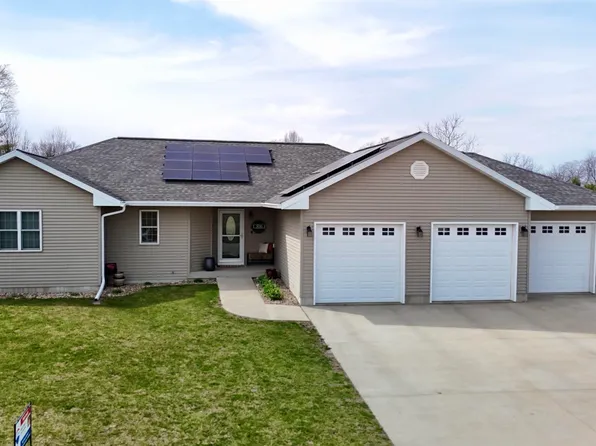 306 Briarwood Bnd, Jefferson, IA 50129