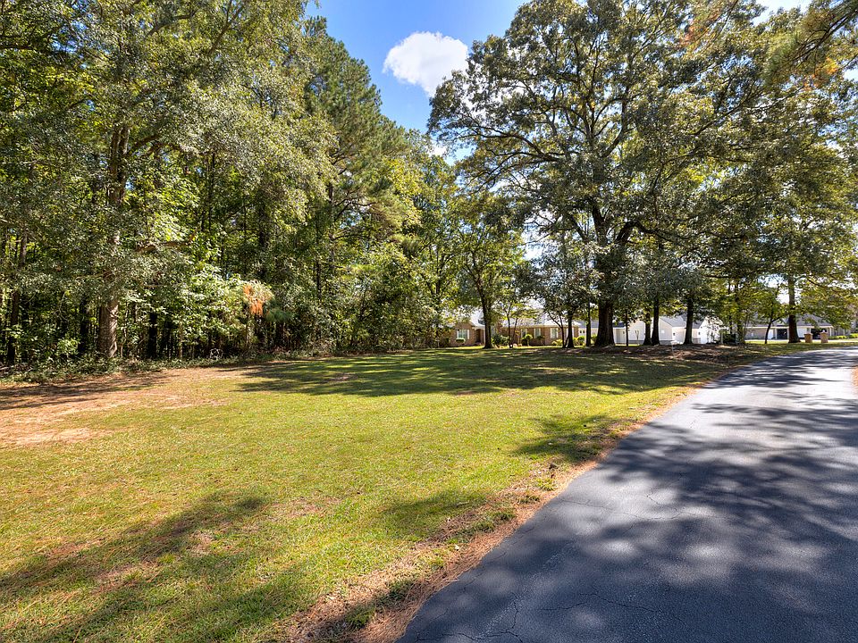 1st image of 268 Plantation Dr