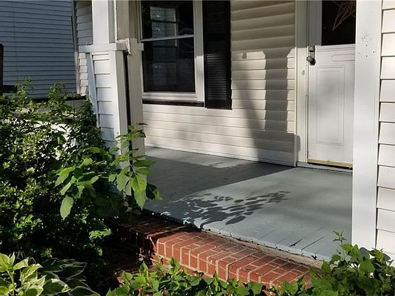 3rd image of 134 Peirson Ave