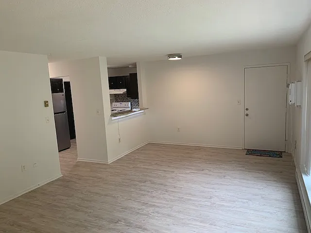 3 Wellington Dr #3 — Photo 4