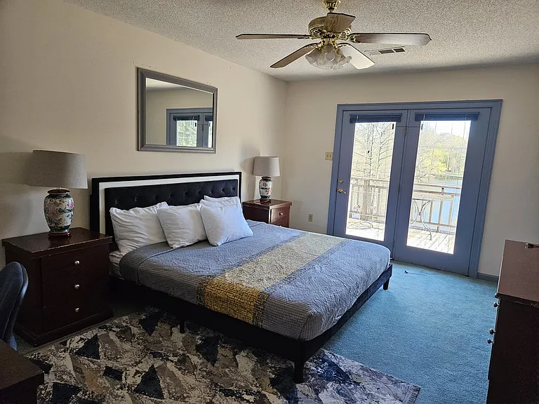 8220 Hunters Creek Dr — Photo 13