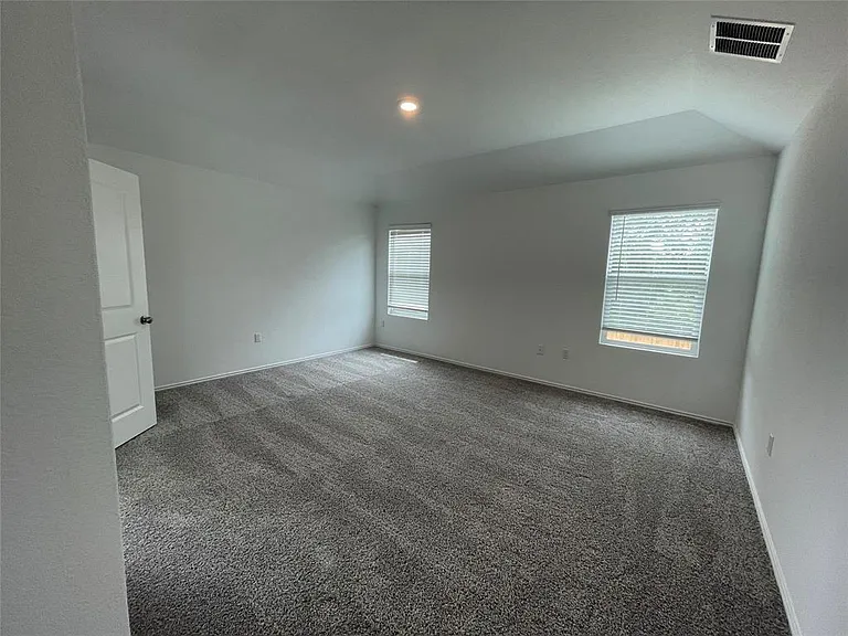 10717 Steinbeck Dr — Photo 10