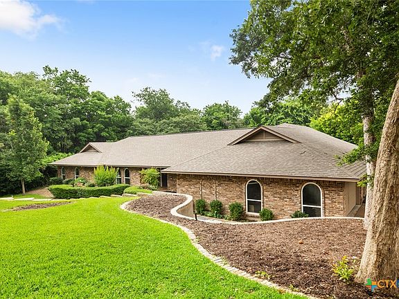 5th image of 3013 White Oak Dr