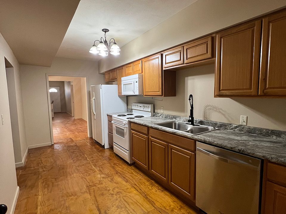 1st image of 728 N Plum St #728A