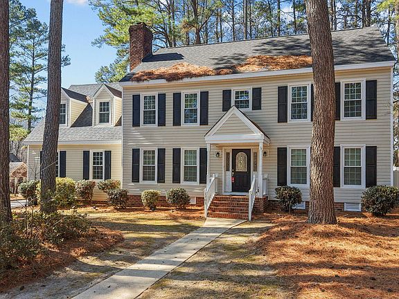 3rd image of 1701 Westbrook Drive NW