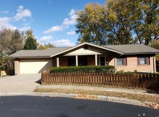 2700 Brookridge Ln, Saint Charles, MO