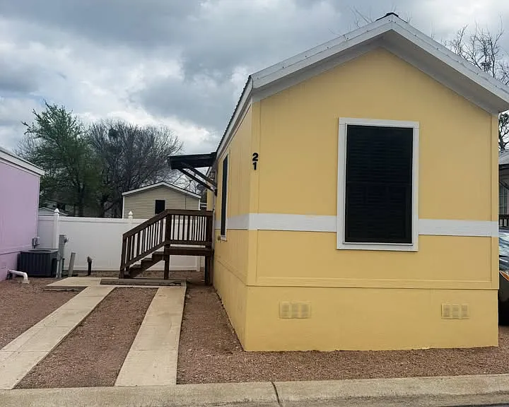 2211 Ashberry Ave #21 — Photo 6