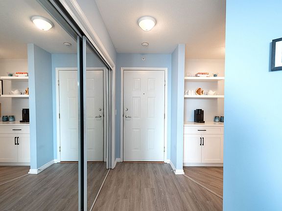 4th image of 11605 227th St #503