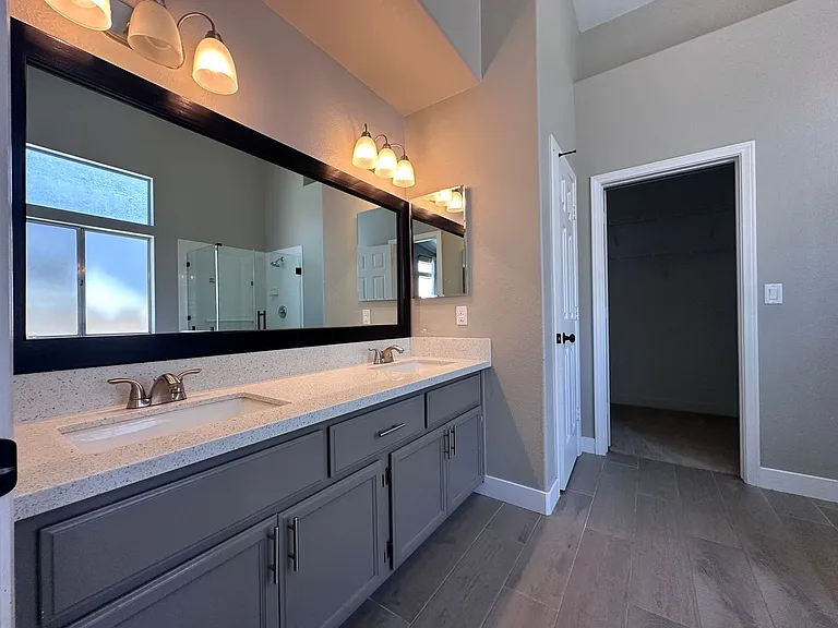 8256 Lone Feather Ln — Photo 9