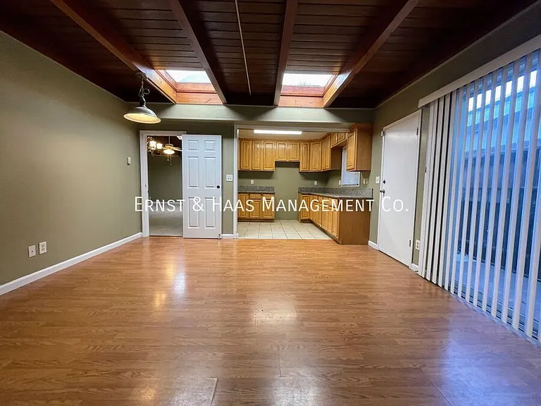 1957 San Francisco Ave #2 — Photo 7