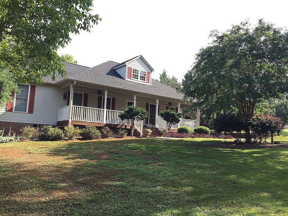 1st image of 308 Emmie Ln