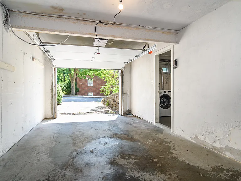220 Kent St #220 — Photo 18