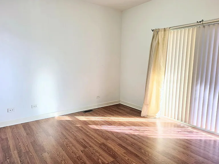 705 W 31st St #1E — Photo 10