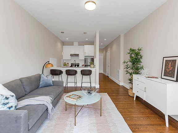 3rd image of 430 Baker St #12