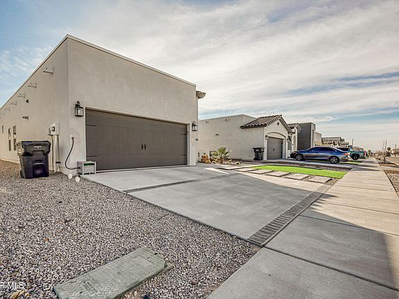 2nd image of 13848 Paseo Del Mar Dr