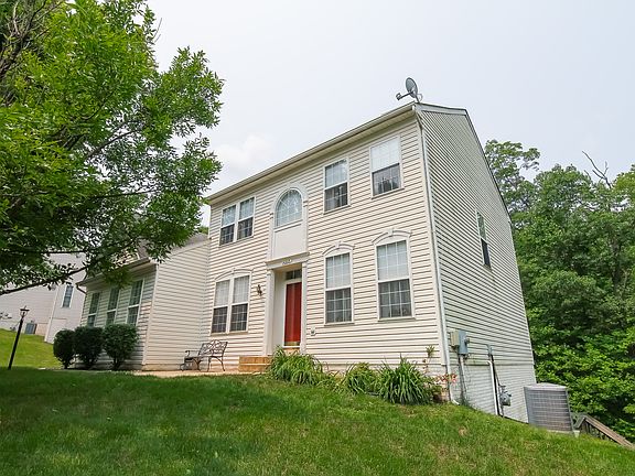 2nd image of 15222 Jeans Ct
