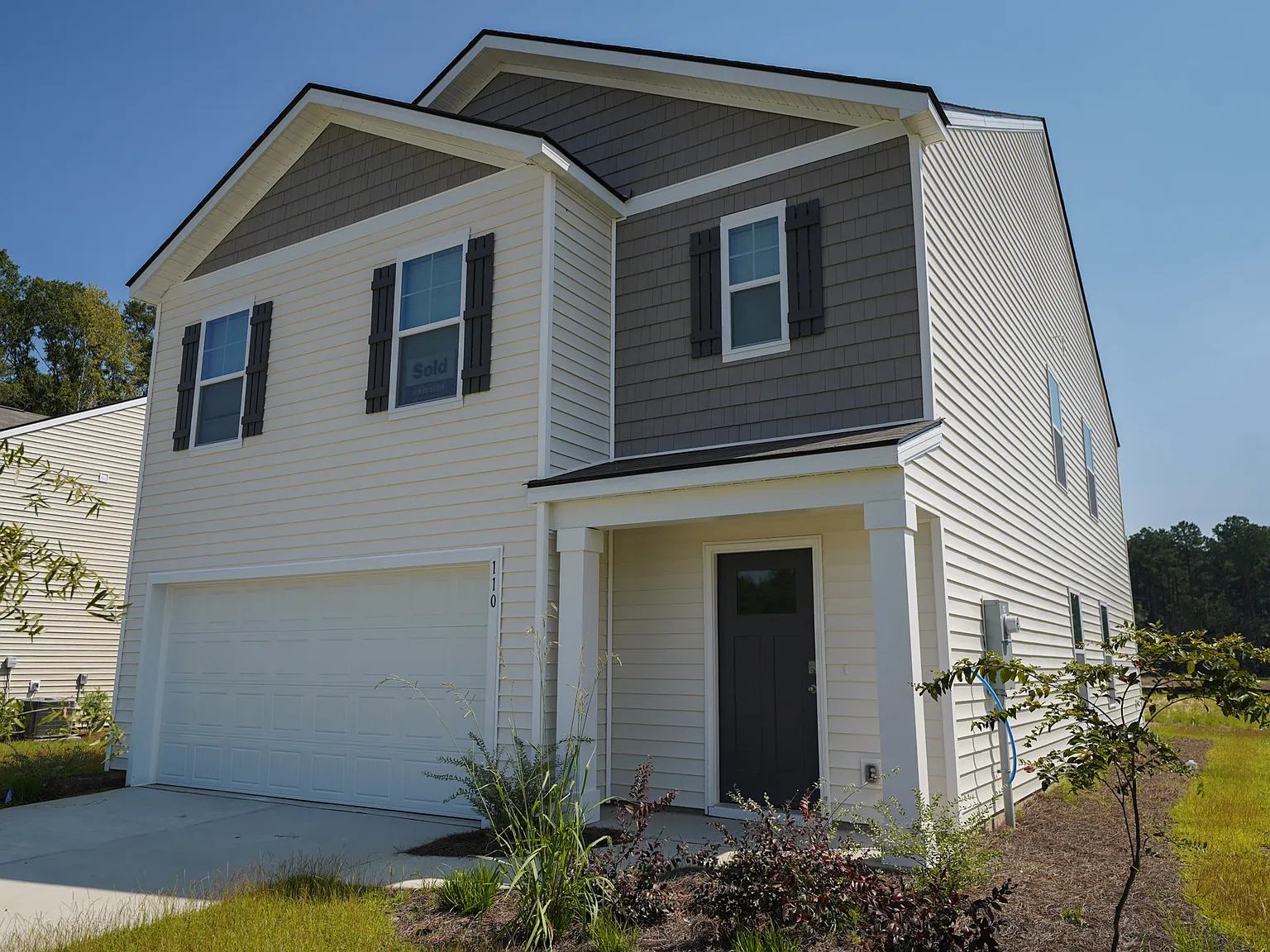 5 bed, 2361 sqft, $2,150 — Photo 4