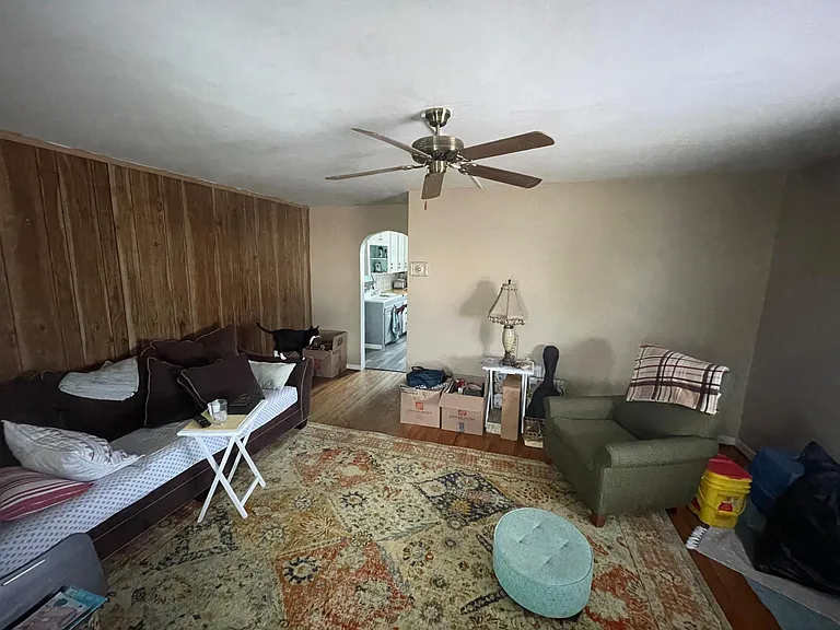 2105 Military Rd — Photo 4
