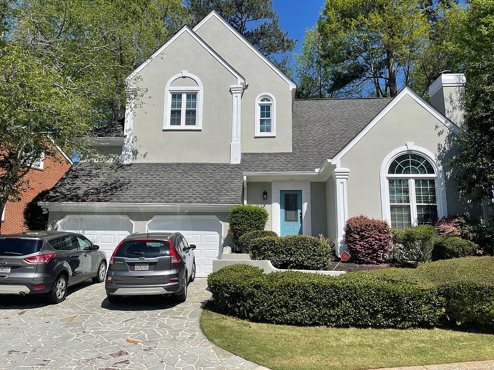 1st image of 4513 Woodhaven NE